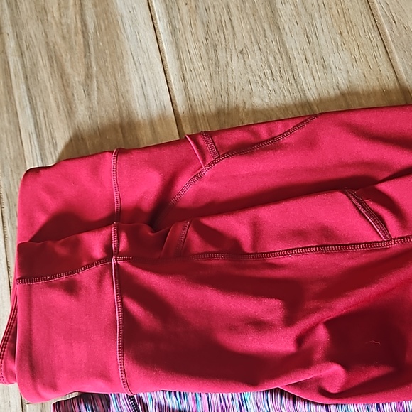 2 Active Capris - Large - Picture 4 of 4